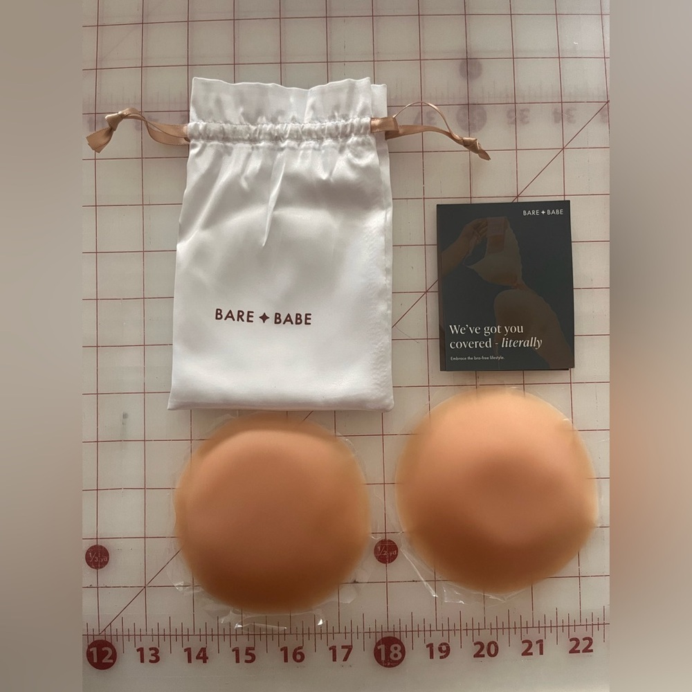 Adhesive Nipple Covers - Tan - Picture 5 of 14
